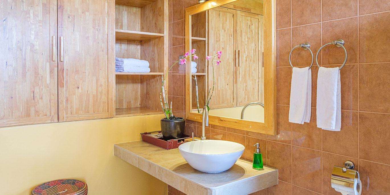 Dayang Bunting bathroom