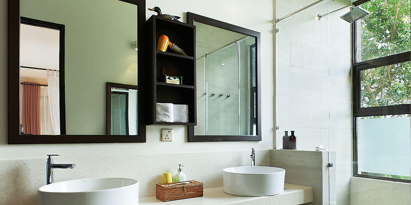 Canopy Suite bathroom